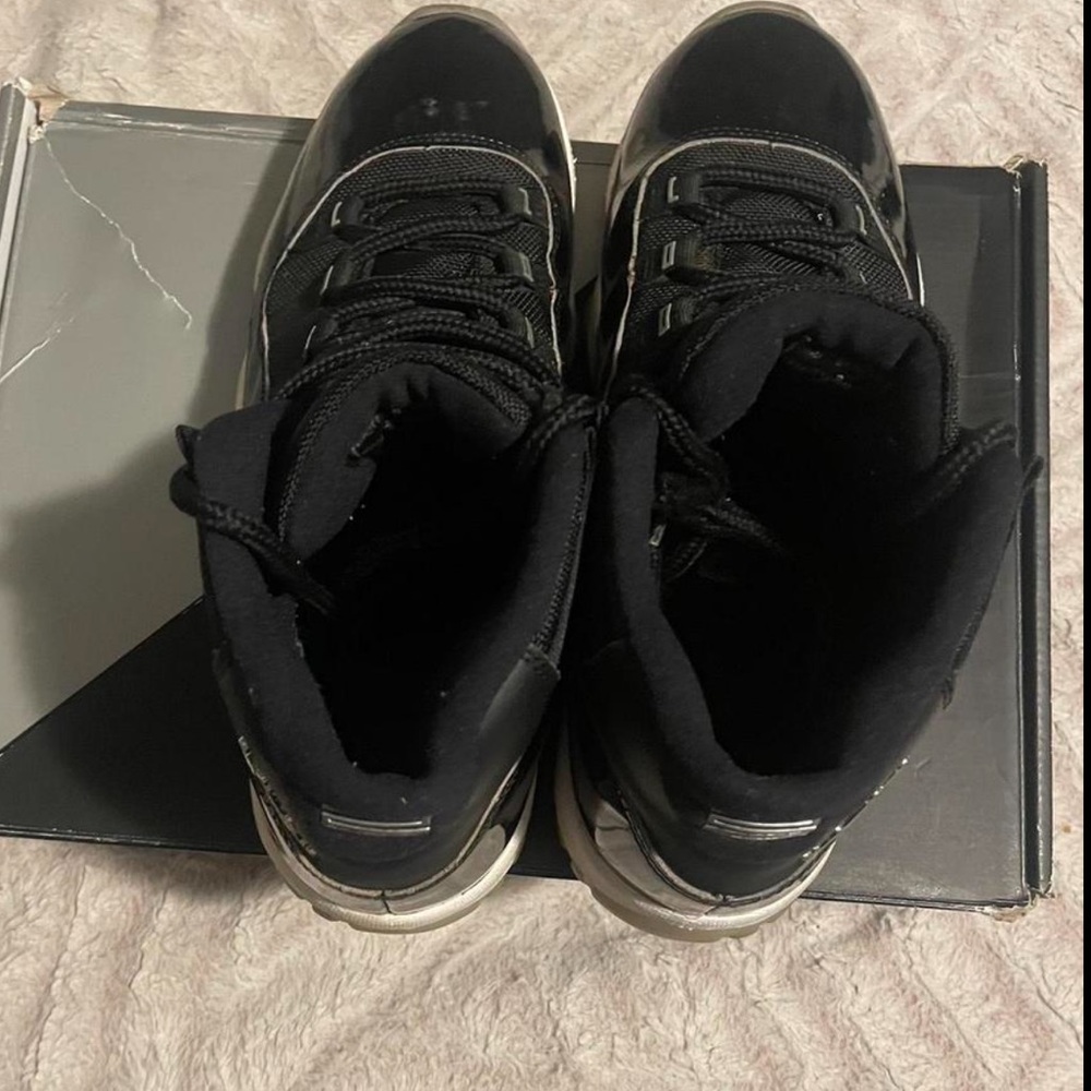 Jordan 11 - Picture 5 of 5